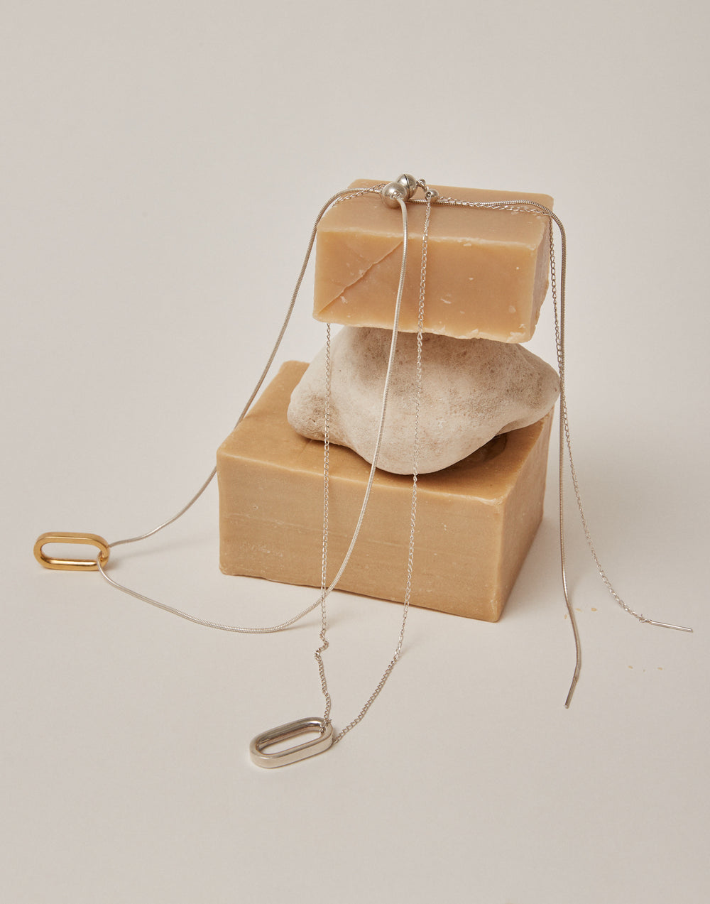 Magnets Slideball Necklace/Curve
