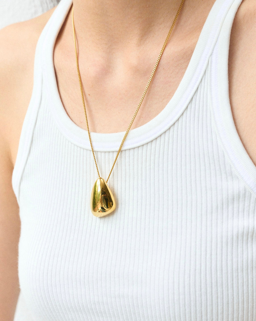 Hollow Triangle Necklace